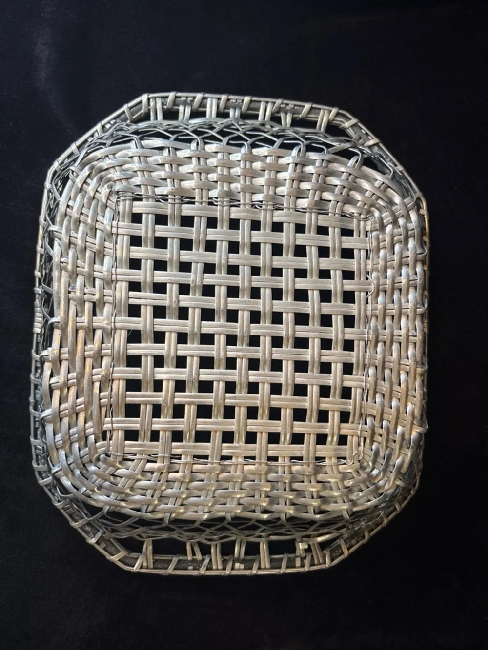 VTG Woven Wire Metal Baskets Set 2 OS Silver Cottagecore Rustic Farmhouse